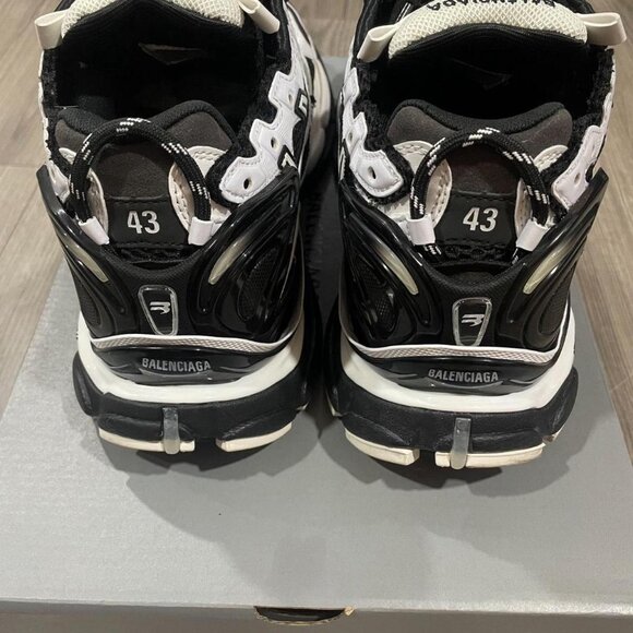 Balenciaga Men's Trainers - Picture 6 of 7